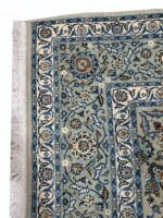 Fine Persian Kashan Rug – Item 66 - Image 4