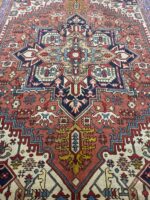 Vintage Semi-Antique Heriz Design Rug – Item 84 - Image 4