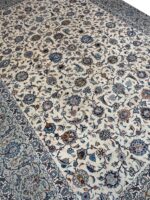 Fine Kashan "All-Over" Shah Abbasi Rug – Item 87 - Image 4