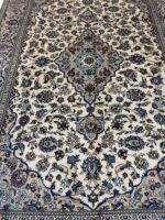 Authentic Handwoven Persian Kashan Rug – Classic Medallion Carpet – Item 119 - Image 3