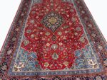 Traditional Hand-Knotted Persian Sarouk Rug – High-Contrast Central Medallion Floral Design | Item 170 - Image 5