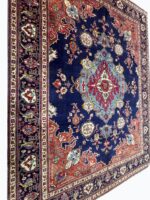 Masterpiece Hand-Knotted Tabriz Rug – Elegant Mahi (Fish) Design with Central Medallion | Item 173 - Image 4