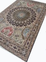 Investment-Grade 70 Raj Hand-Knotted "Taj Mahal" Architectural Masterpiece Rug with Silk Highlights | Item 174 - Image 4