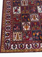 Vintage Persian Bakhtiari Khesti Garden & Animal Carpet – Authentic Hand-Knotted Wool Rug – Item 230 - Image 3