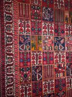 Vintage Persian Bakhtiari Khesti All-Over Box Design Carpet – Authentic Hand-Knotted Wool Rug – Item 231 - Image 4